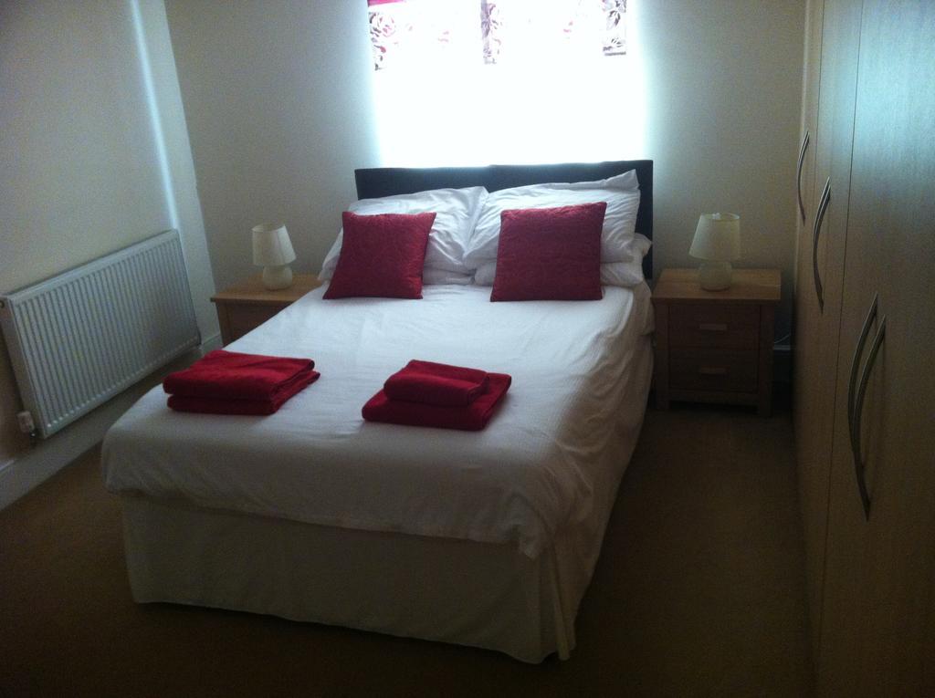 Pay2Stay Chester Buitenkant foto