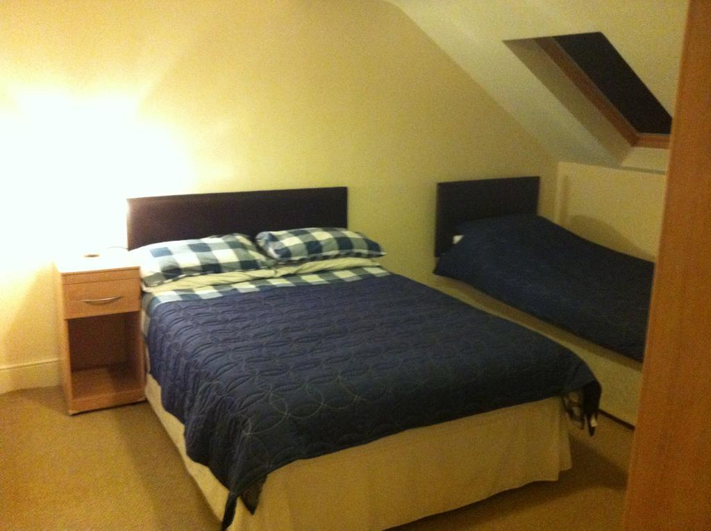Pay2Stay Chester Buitenkant foto