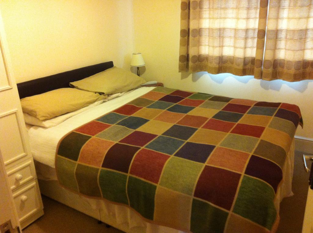 Pay2Stay Chester Buitenkant foto